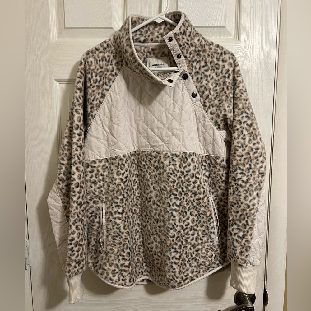 Abercrombie Side snap fleece